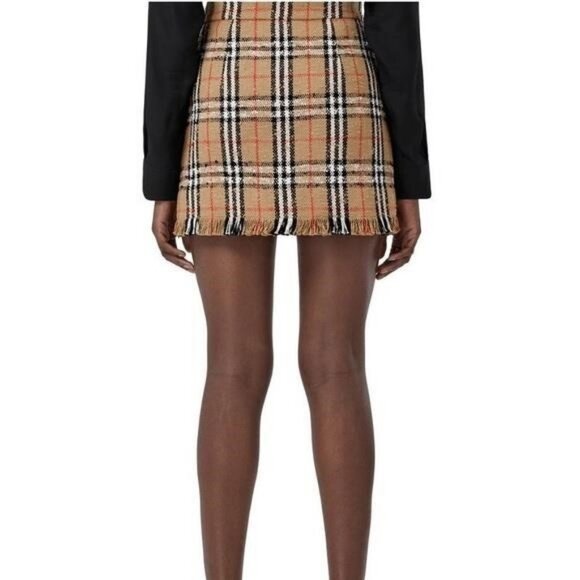 New Authentic BURBERRY Vintage Check Bouclé Mini Skirt | Size 0 | Archive Beige - Picture 14 of 14